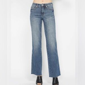 Judy Blue Straight Fit Jeans in Classic Blue